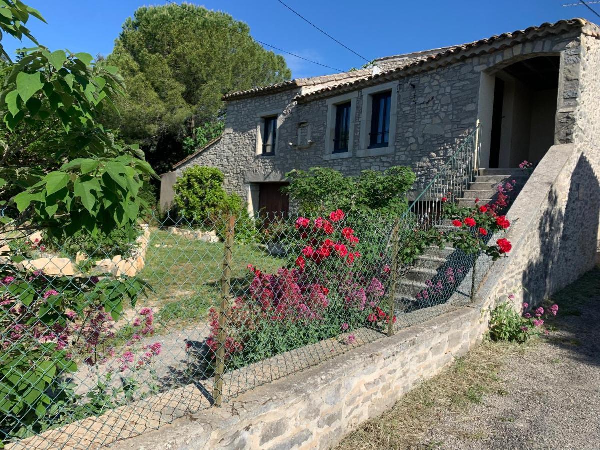 L'Ostal Du Pic Saint Loup Aux Embruscalles Claret Esterno foto